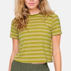 Like new - Outdoor Voices - short sleeve tee in bonsai stripe - Size XL